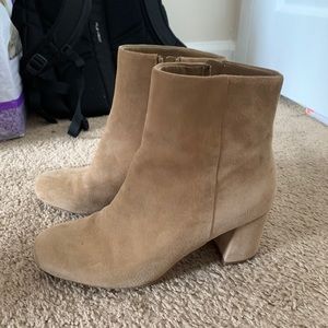 womens’s suede boots